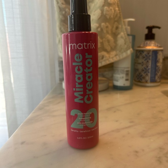 Matrix Miracle Creator Multi-Tasking Treatment - Picture 1 of 3